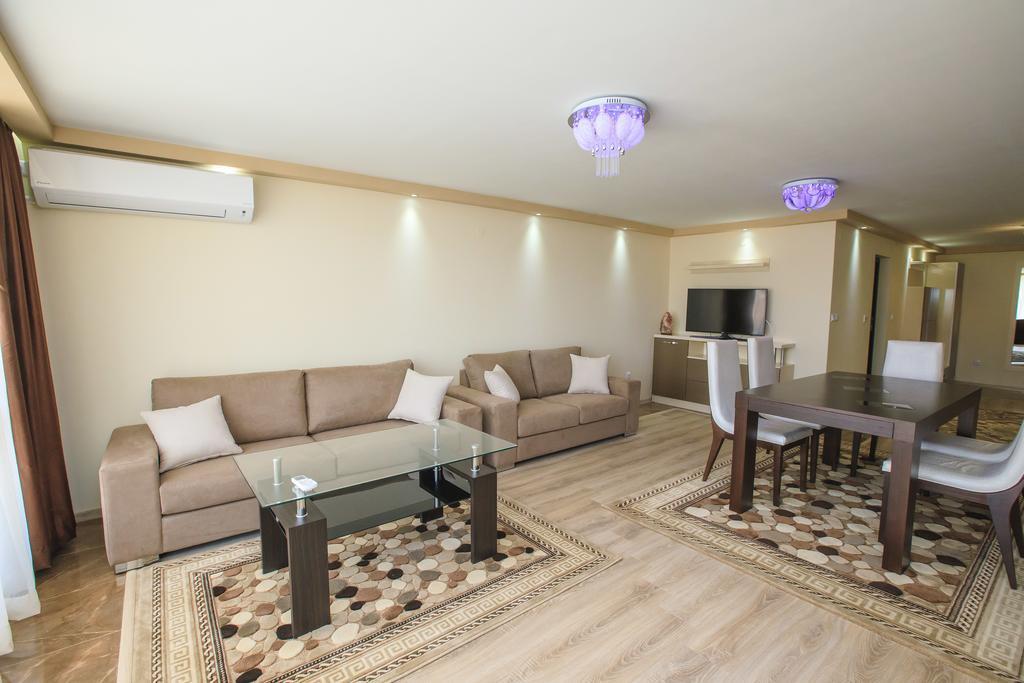 Sundance Apartments ซันดันสกี ภายนอก รูปภาพ