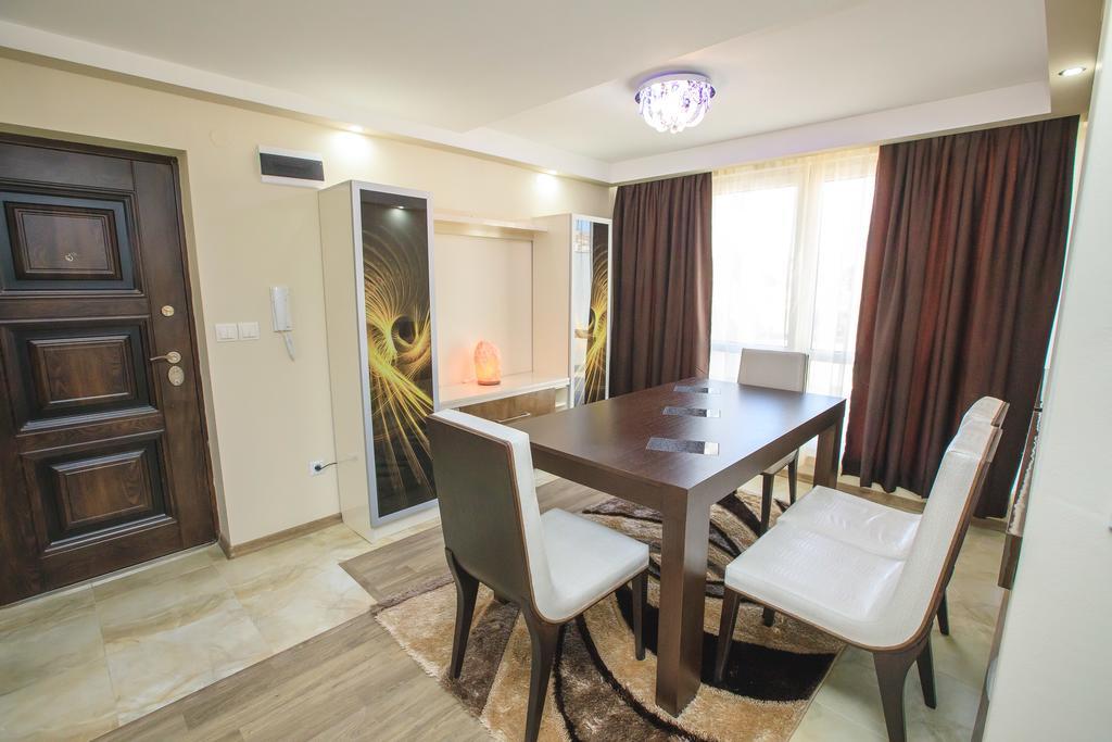 Sundance Apartments ซันดันสกี ภายนอก รูปภาพ
